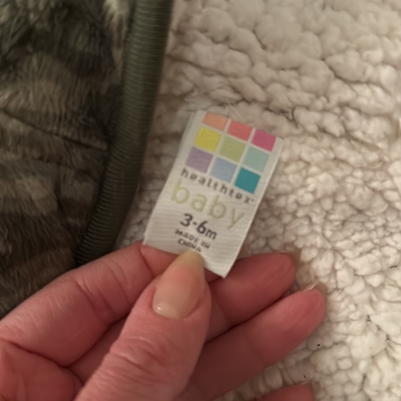 Baby Jacket - Picture 2 of 4